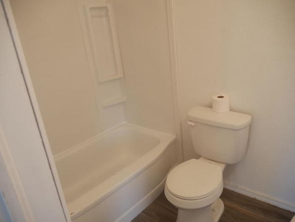 531 E Cleveland Ave, Monett, MO 65708